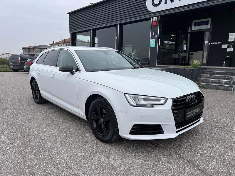 Usata Audi A4 Business 122 CV (89 kW) 2019 Bianco Station wagon