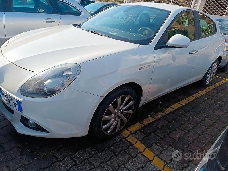 Usata Alfa Romeo Giulietta 120 CV (88 kW) 2015 Bianco Utilitaria