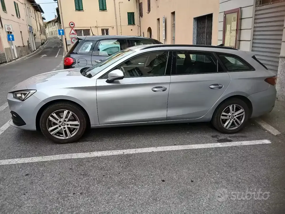 Usata Seat Leon 150 CV (110 kW) 2022 Grigio Station wagon