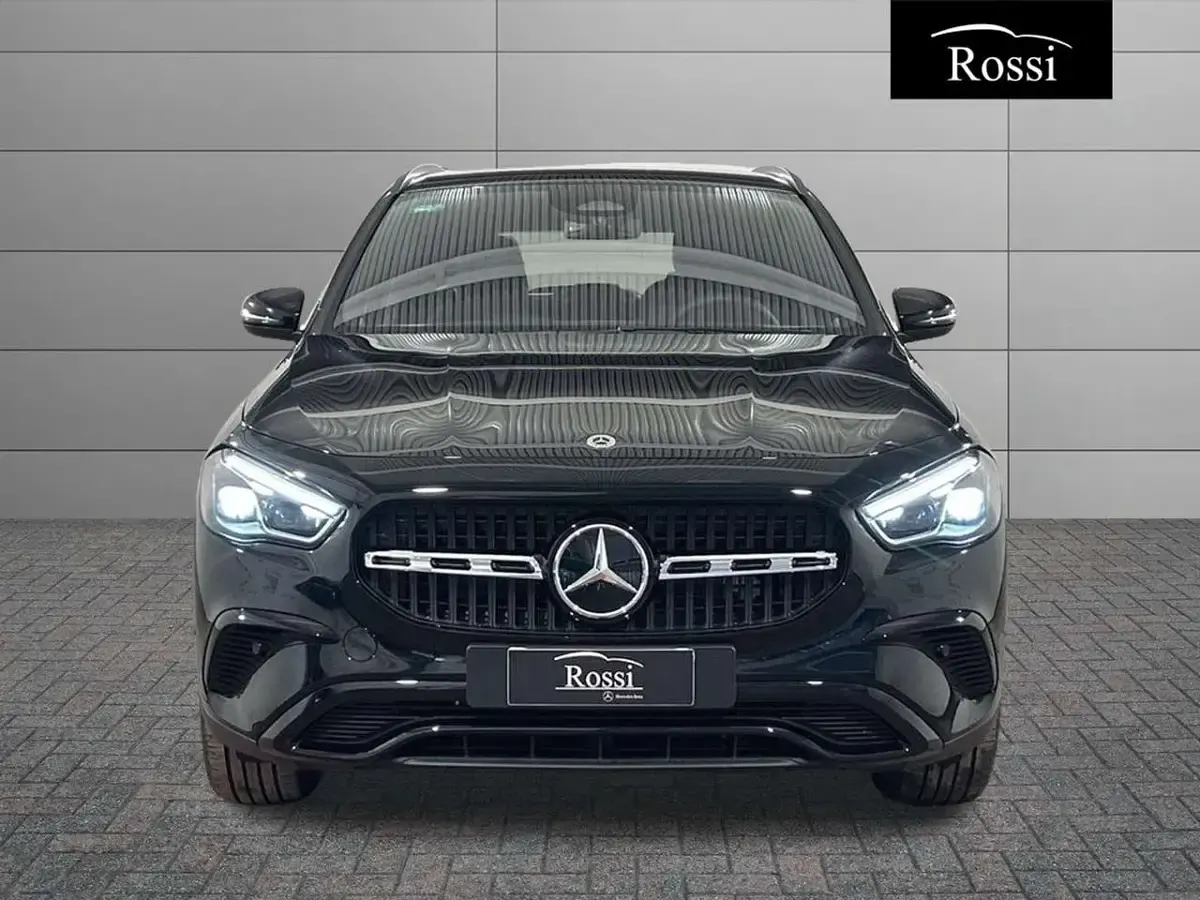 Ny Mercedes GLA250 163 HK (119 kW) 2026 Svart SUV