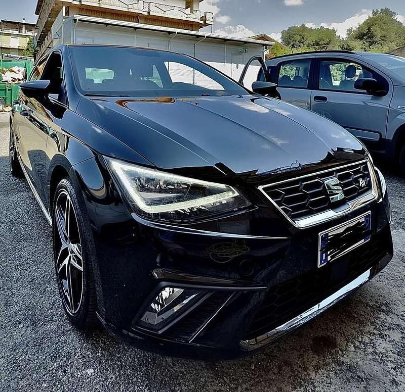 Usata 2019 Seat Ibiza FR Tre volumi | 11.000 € (Buon prezzo) - Immagine 1/4