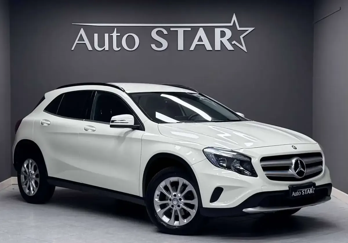 Usata Mercedes GLA200 136 CV (100 kW) 2016 Bianco SUV