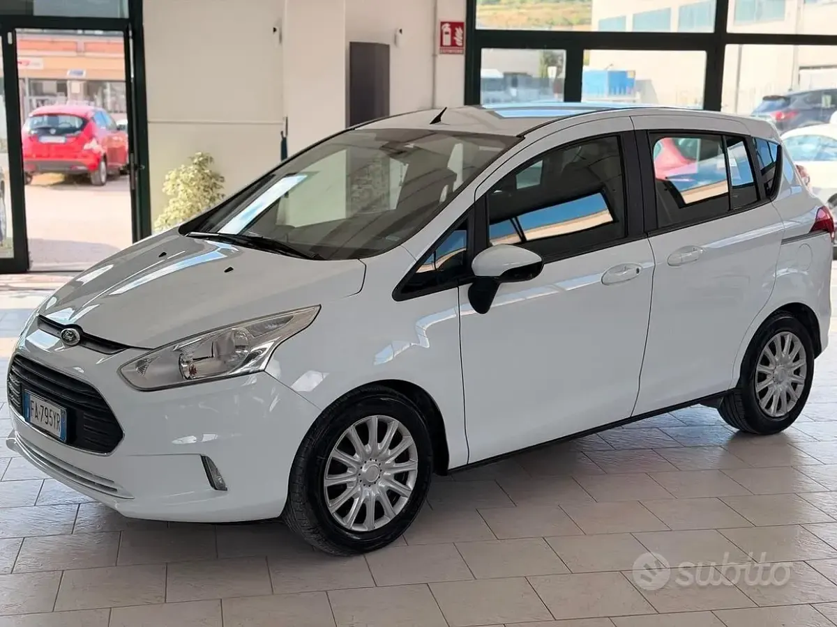 Usata Ford B-MAX Business Edition 101 CV (74 kW) 2015 Bianco Monovolume