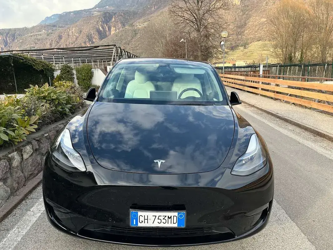 Usata Tesla Model Y 152 kW (208 CV) 2021 Nero SUV