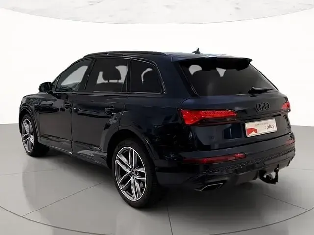 Usata Audi Q7 S-Line 286 CV (210 kW) 2025 Grigio waitomo metallizzato SUV