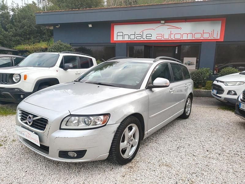 Usata Volvo V50 114 CV (83 kW) 2012 Argento Station wagon