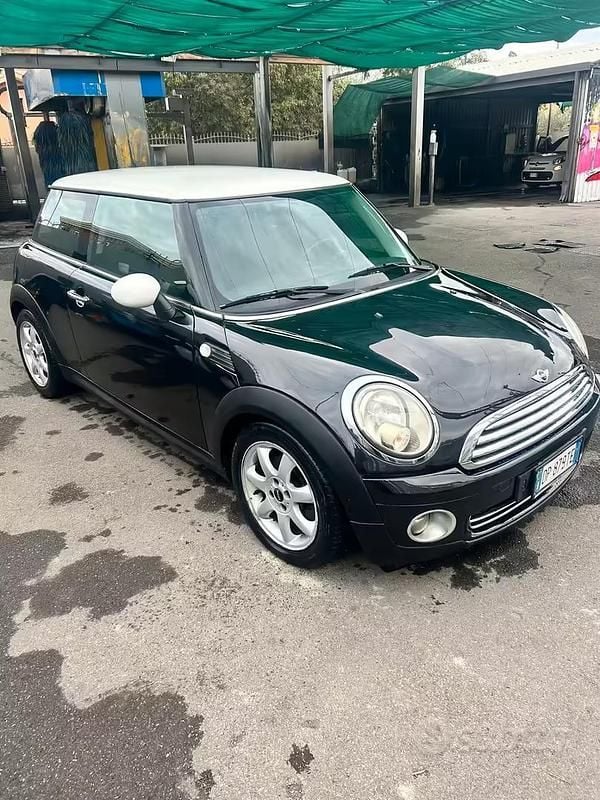 Käytetty Mini Cooper D 109 HP (80 kW) 2008 Musta Viistoperä