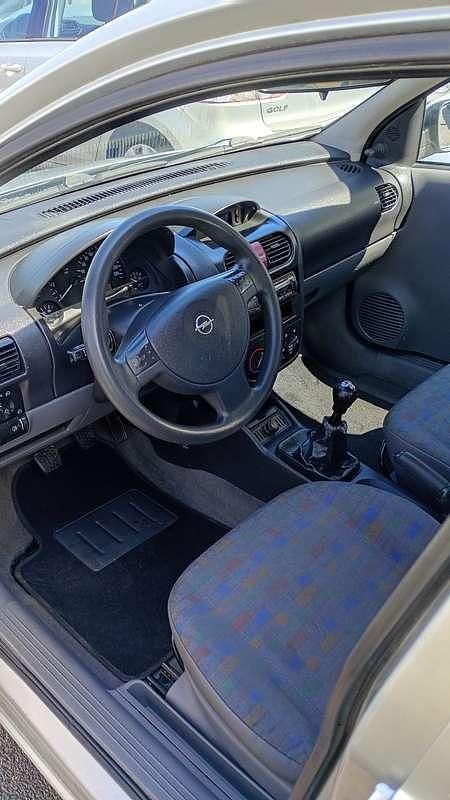 Usata Opel Corsa Comfort 58 CV (42 kW) 2001 Utilitaria