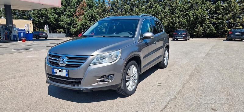 Usata VW Tiguan 170 CV (125 kW) 2008 Grigio SUV
