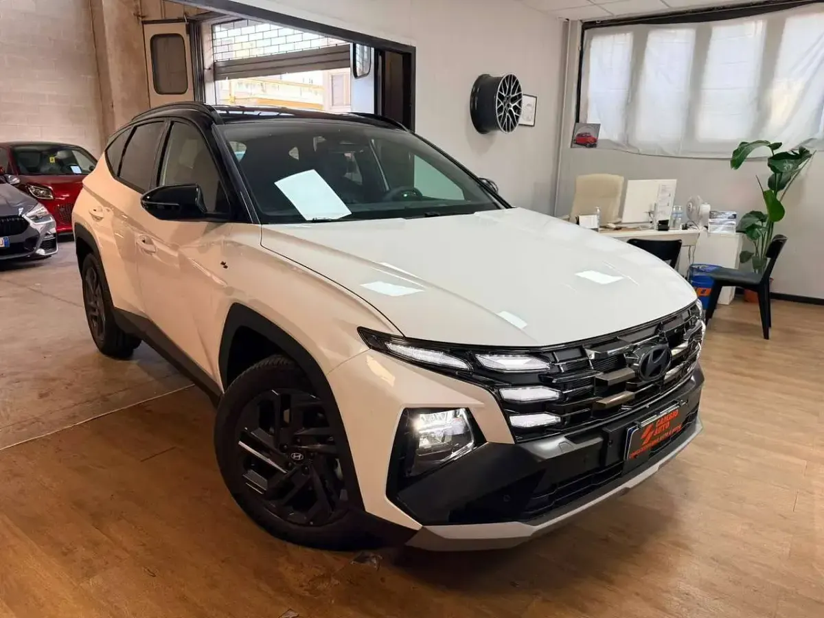 Nuova Hyundai Tucson 239 CV (175 kW) 2026 Bianco SUV