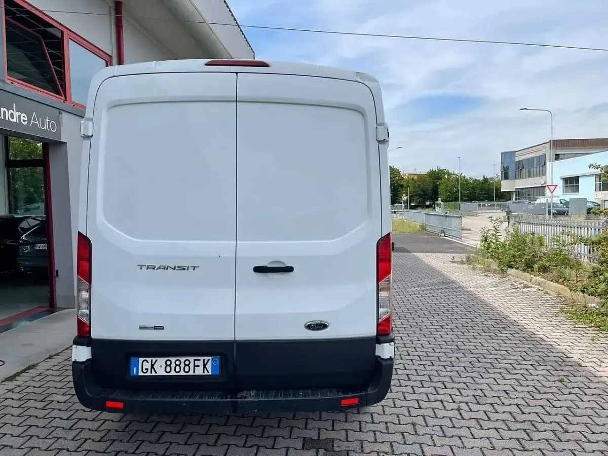 Usata Ford Transit Trend 129 CV (94 kW) 2022 Bianco Furgone