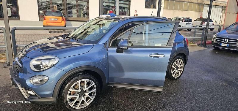 Usata Fiat 500 Cross Plus 120 CV (88 kW) 2017 Blu/azzurro Station wagon