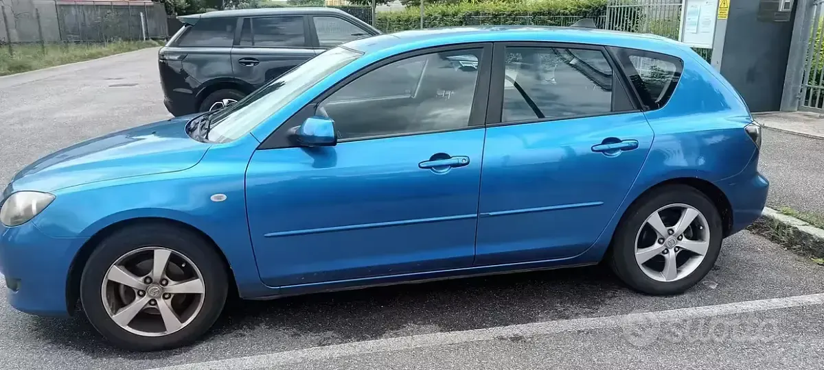 Usata Mazda 3 109 CV (80 kW) 2006 Berlina