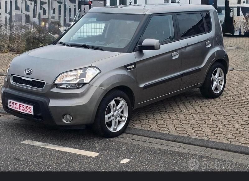 Usata Kia Soul 127 CV (93 kW) 2009 Grigio SUV
