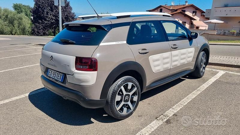 Usata Citroën C4 Cactus PureTech 82 CV (60 kW) 2014 Utilitaria
