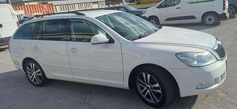 Usata Skoda Octavia Ambition 105 CV (77 kW) 2012 Station wagon