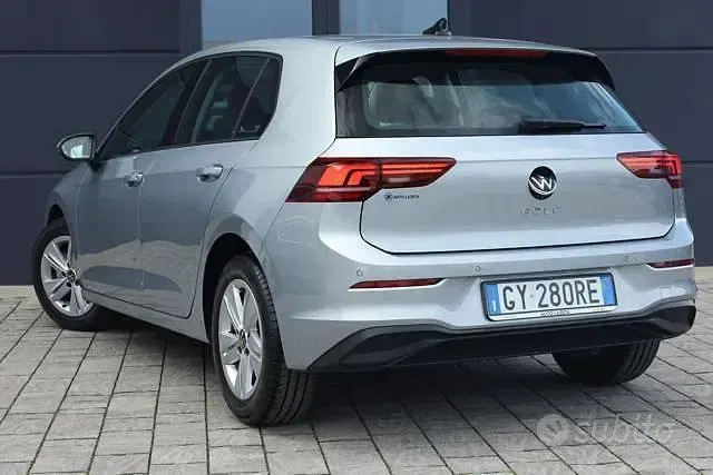 Brugt VW Golf VIII Life 116 HK (85 kW) 2025 Grå Sedan