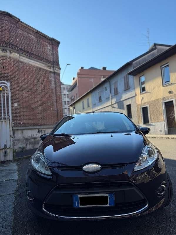 Usata Ford Fiesta 90 CV (66 kW) 2010 Utilitaria