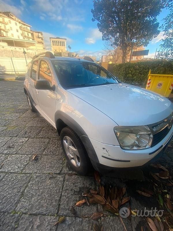 Usata Dacia Duster 125 CV (91 kW) 2011 Bianco SUV