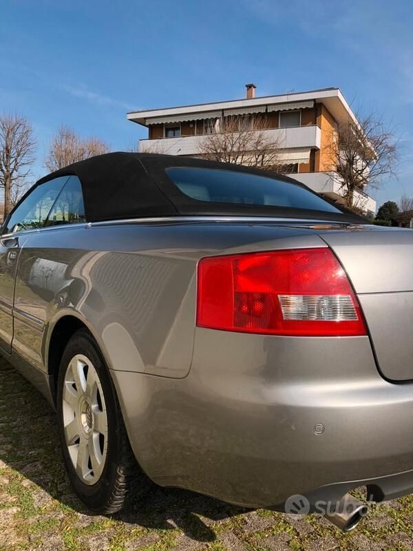 Usata Audi A4 Cabriolet 163 CV (119 kW) 2003 Grigio Cabrio