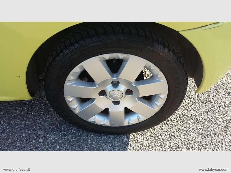 Usata Citroën C2 Elegance 68 CV (50 kW) 2003 Giallo Utilitaria