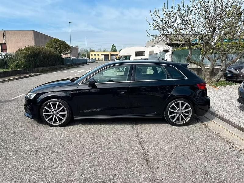 Usata Audi A3 S-Line 150 CV (110 kW) 2018 Nero Berlina