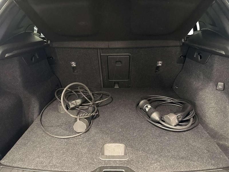 Usata Volvo XC40 Inscription 129 CV (94 kW) 2021 Silver met. SUV