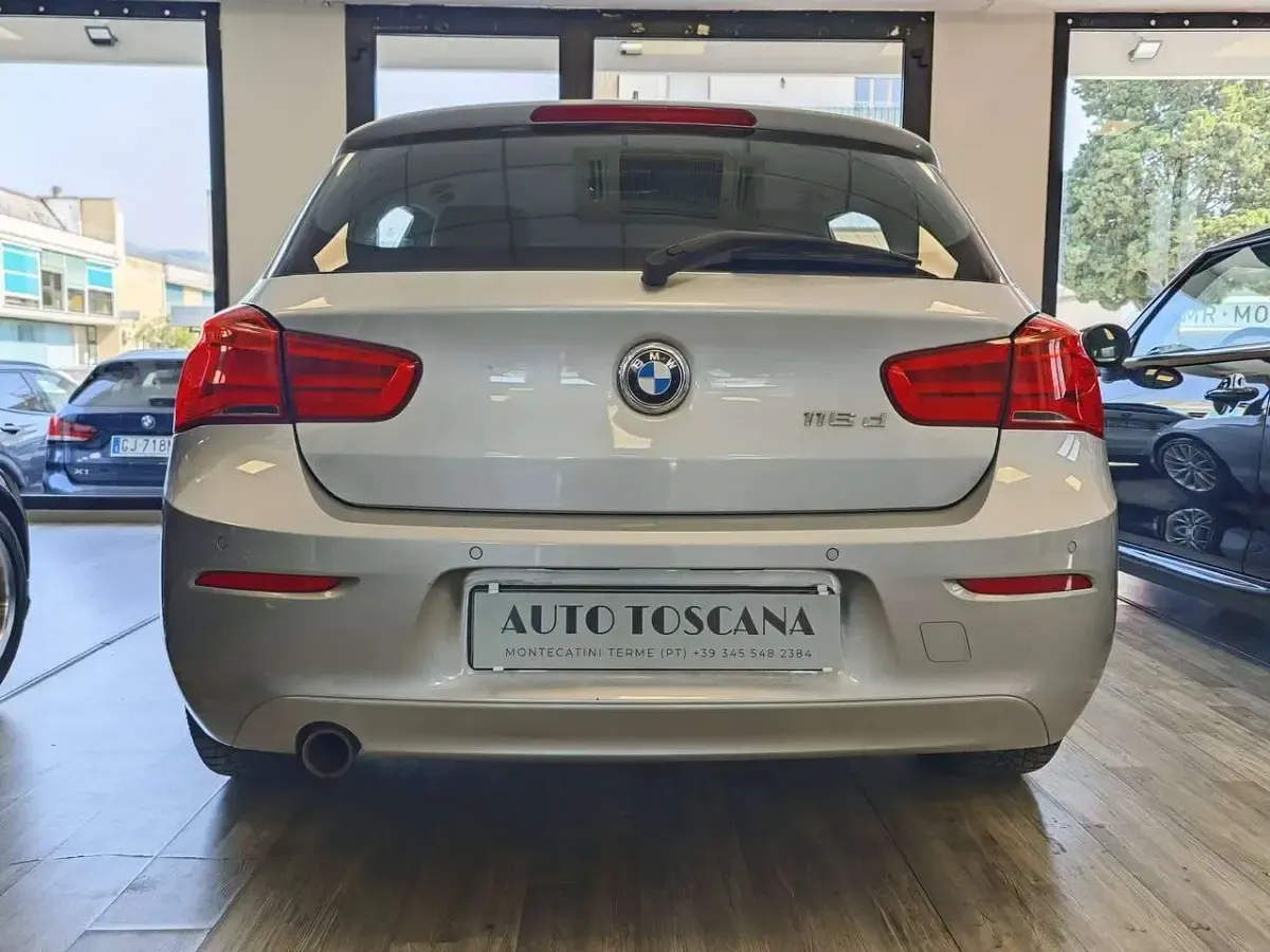 Usata BMW 116 116 CV (85 kW) 2016 Argento Utilitaria