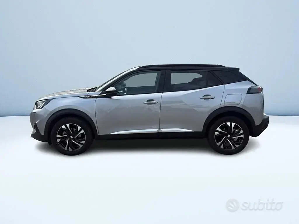 Usata Peugeot 2008 GT-line 102 CV (75 kW) 2020 Grigio metallizzato SUV
