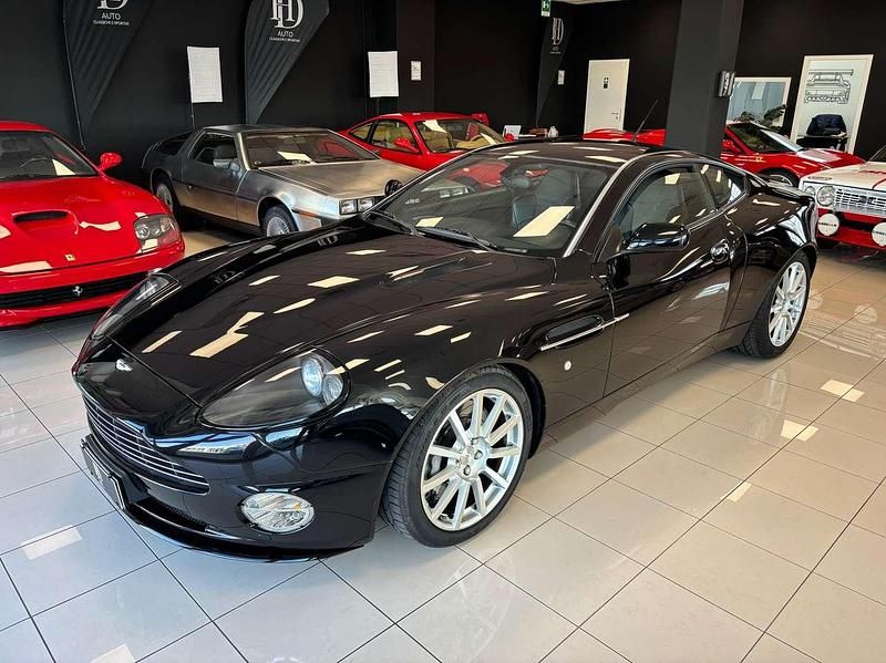 Usata Aston Martin Vanquish 528 CV (388 kW) 2006 Onyx black Coupé
