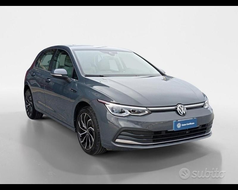 Usata VW Golf VIII Style 131 CV (96 kW) 2023 Grigio Berlina