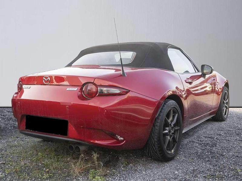 Usata Mazda MX5 Sports-Line 131 CV (96 kW) 2017 Rosso Cabrio