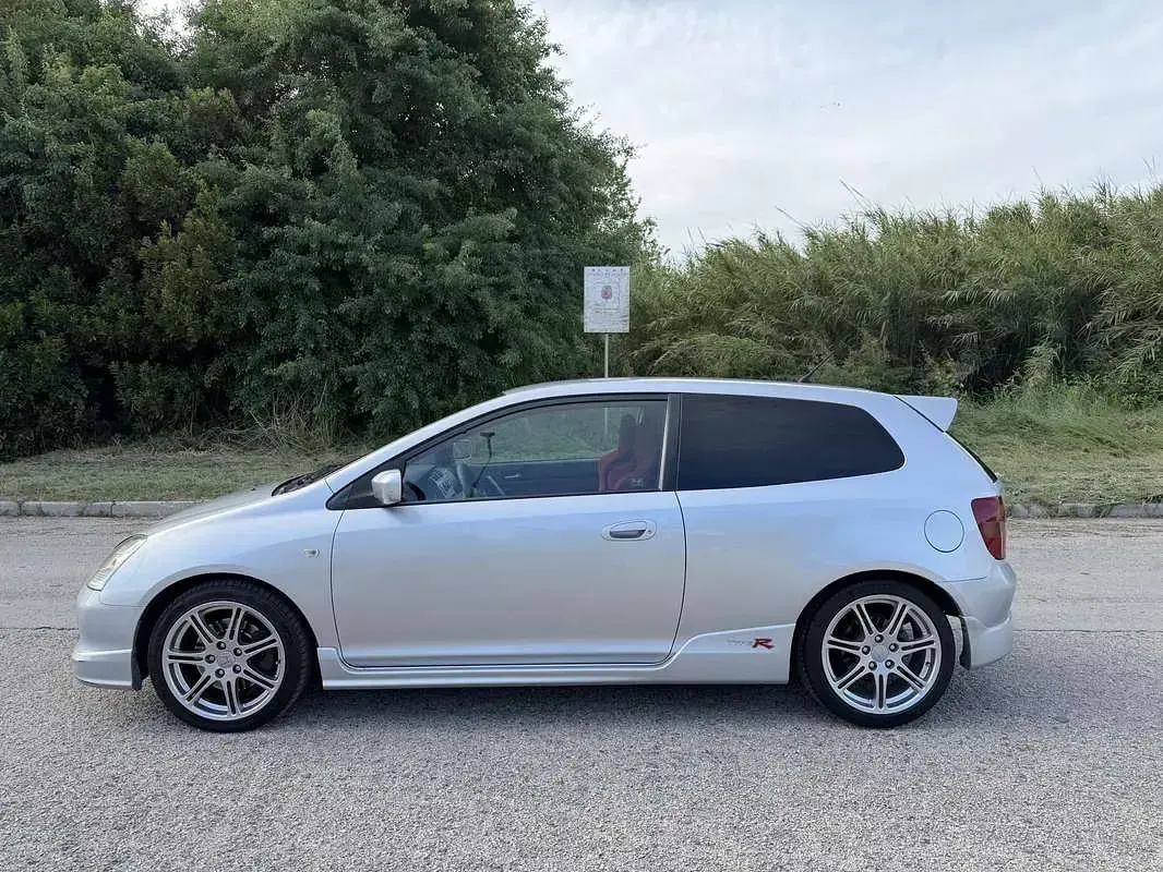 Usata Honda Civic Type R 200 CV (147 kW) 2003 Grigio Berlina