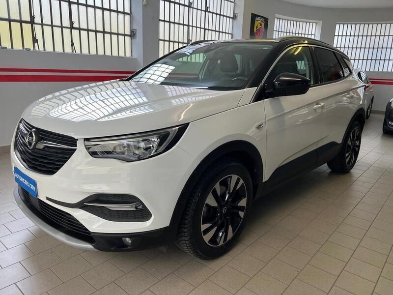 Usata Opel Grandland X Innovation 131 CV (96 kW) 2019 Marrone SUV