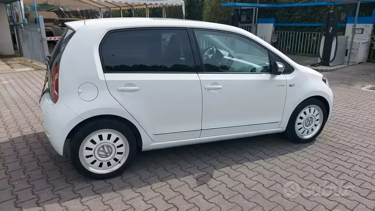 Usata VW up! 75 CV (55 kW) 2013 Bianco Utilitaria