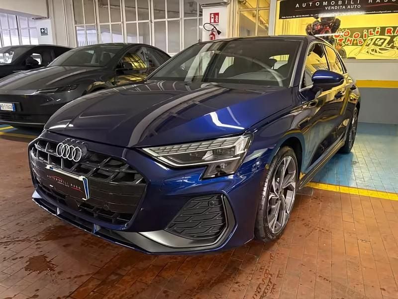 Usata Audi A3 S-Line 116 CV (85 kW) 2025 Blu Berlina