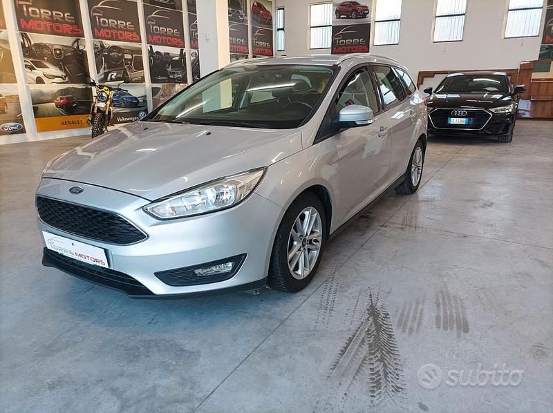 Usata Ford Focus S 120 CV (88 kW) 2017 Grigio Station wagon