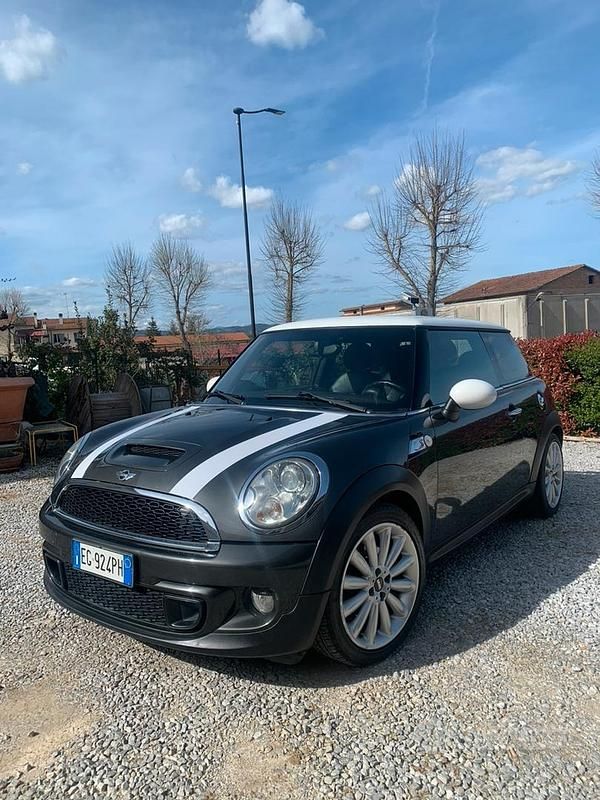 Begagnad Mini Cooper SD 143 HK (105 kW) 2012 Halvkombi