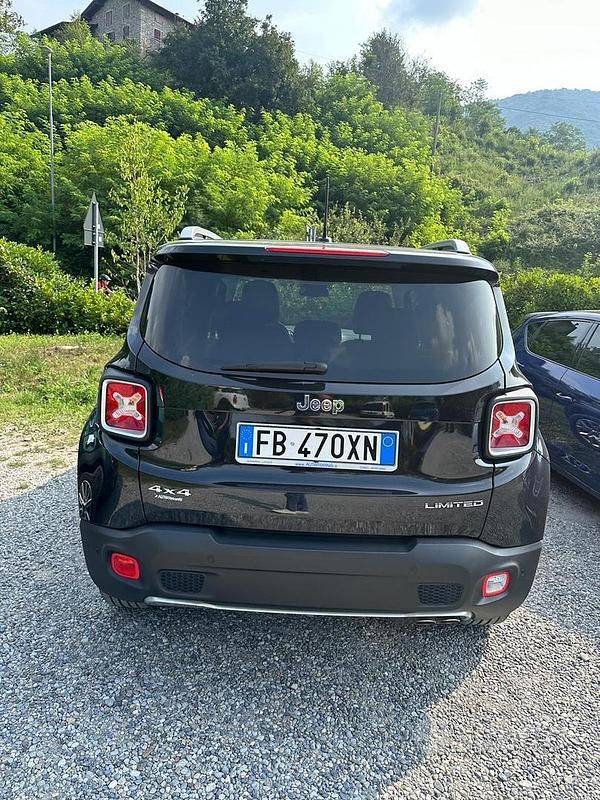 Usata Jeep Renegade 140 CV (102 kW) 2015 Nero SUV