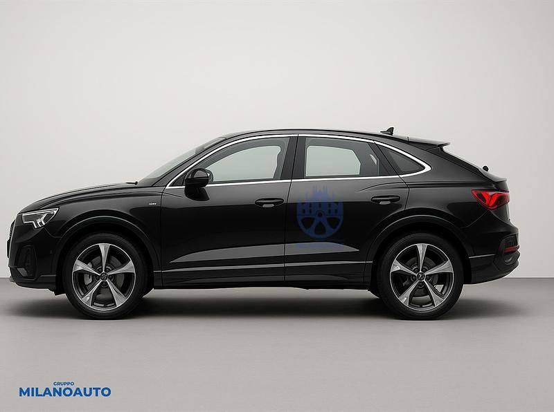 Usata Audi Q3 Sportback Ambiente 190 CV (139 kW) 2025 Nero SUV