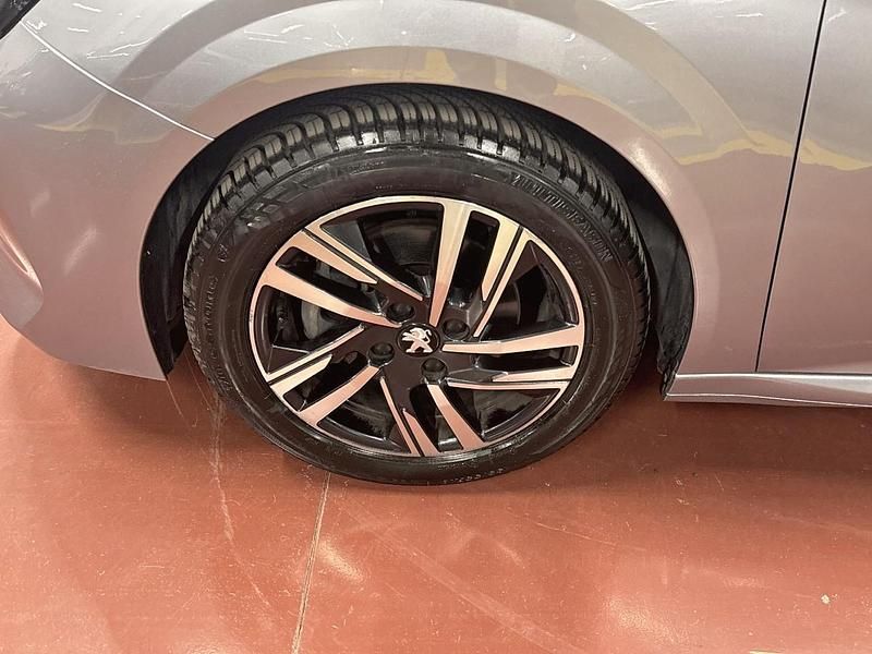 Usata Peugeot 208 Allure 101 CV (74 kW) 2023 Grigio Utilitaria