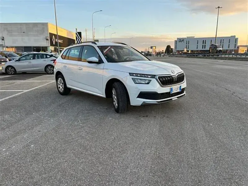 Usata Skoda Kamiq Ambition 110 CV (80 kW) 2022 Bianco SUV
