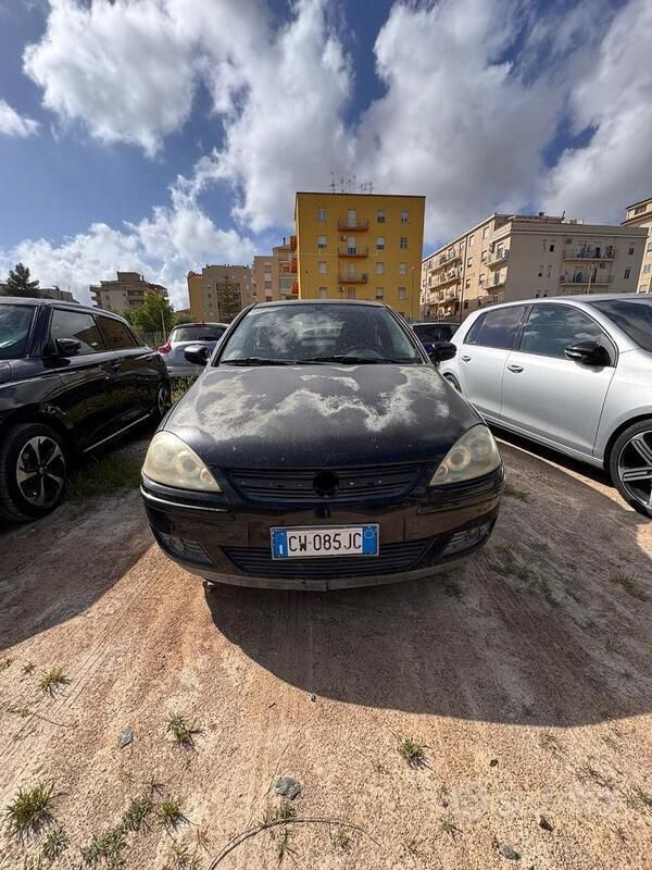 Usata Opel Corsa 80 CV (58 kW) 2005 Nero Utilitaria