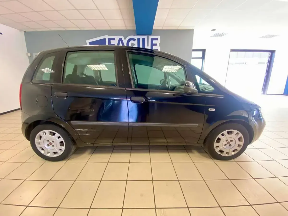 Usata Fiat Idea Active 77 CV (56 kW) 2010 Nero Monovolume