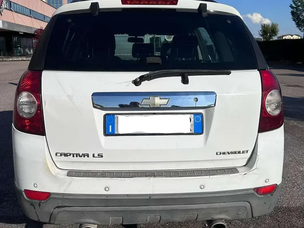 Usata Chevrolet Captiva 127 CV (93 kW) 2010 Bianco SUV