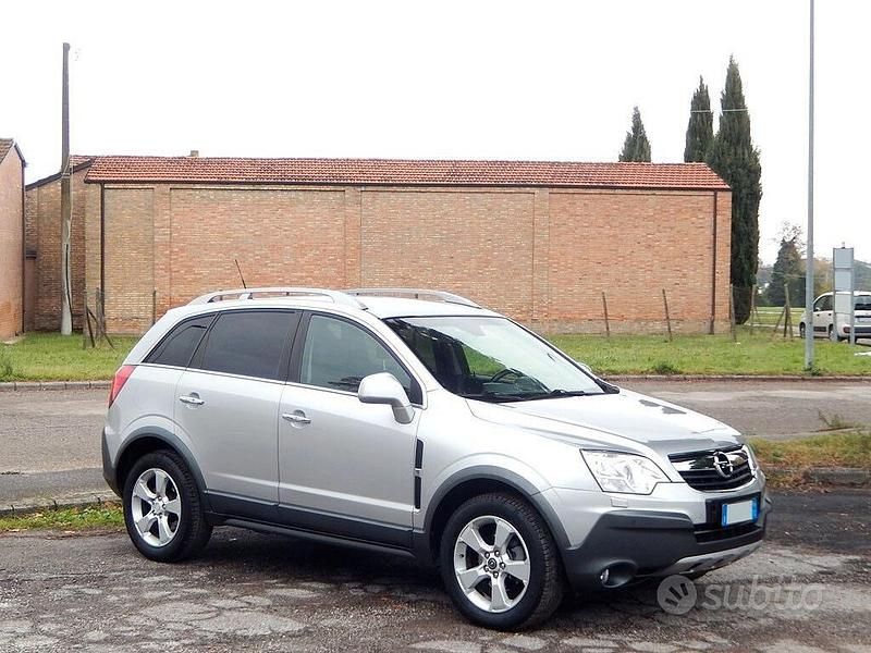 Grigio Usata 2008 Opel Antara SUV | 3990 € (Ottimo prezzo) - Immagine 1/4