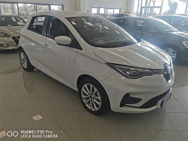Usata Renault Zoe Zen 100 kW (136 CV) 2020 Bianco Utilitaria