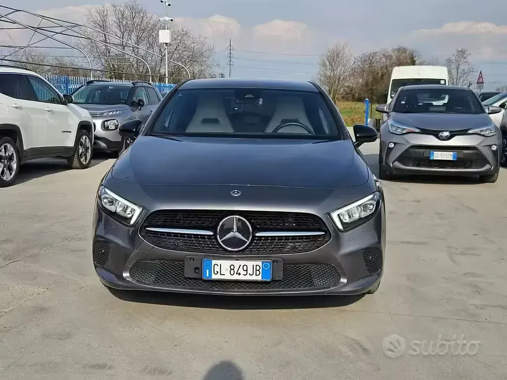 Occasion Mercedes A160 109 ch (80 kW) 2022 Gris Berline
