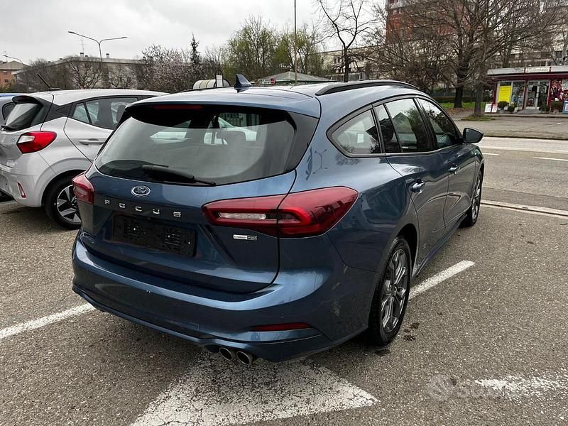 Usata Ford Focus ST-Line 125 CV (91 kW) 2023 Blu Station wagon