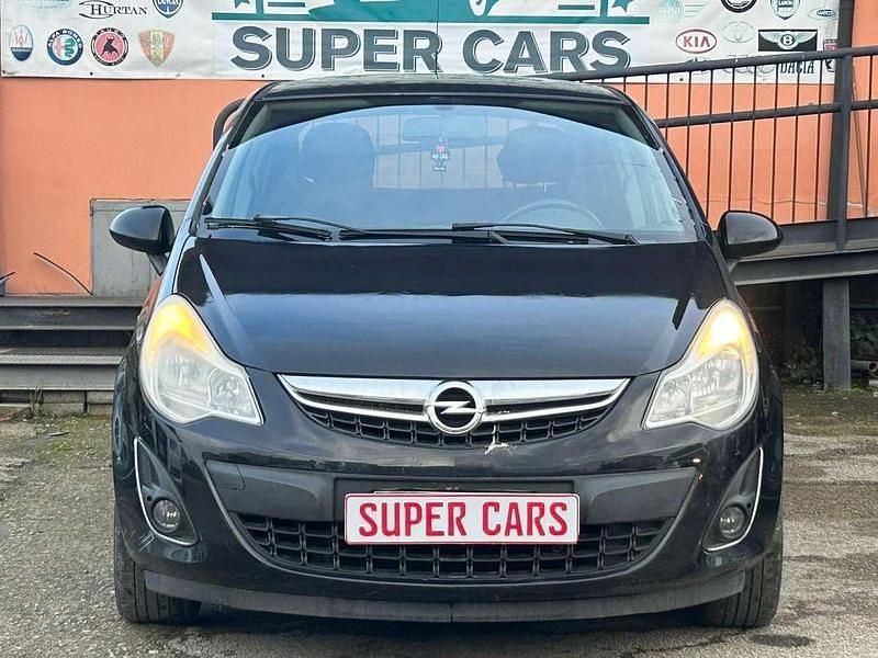 Usata Opel Corsa Selection 86 CV (63 kW) 2012 Nero Utilitaria